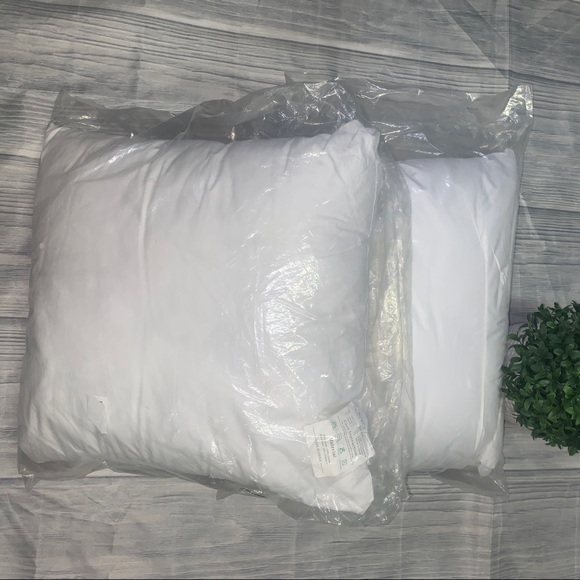 2Pk Edow Luxury Hotel-Collection Soft Fluffy Down Bed Throw Pillows 18"x18" New - Picture 8 of 11